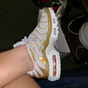 Nike women’s air max plus size 9.5 wmns/ 8 men’s